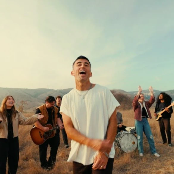 Phil Wickham dévoile le clip de Psalm 8 (Hallé) 2 Phil Wickham dévoile le clip de Psalm 8 (Hallé)