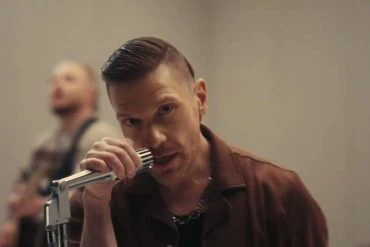 Shinedown dévoile le clip officiel de Searchlight