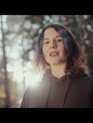 Suzanne Belaubre dévoile le clip de Si je suis un arbre 4 Suzanne Belaubre dévoile le clip de Si je suis un arbre