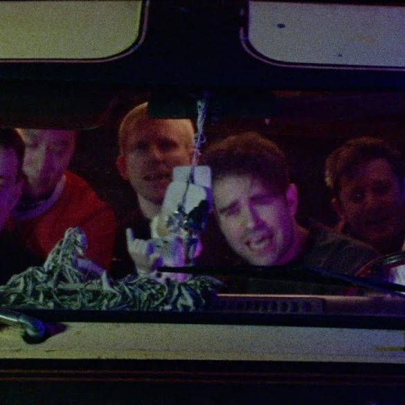 Underbrook : Analyse du morceau Headlights et contexte du groupe – Clip