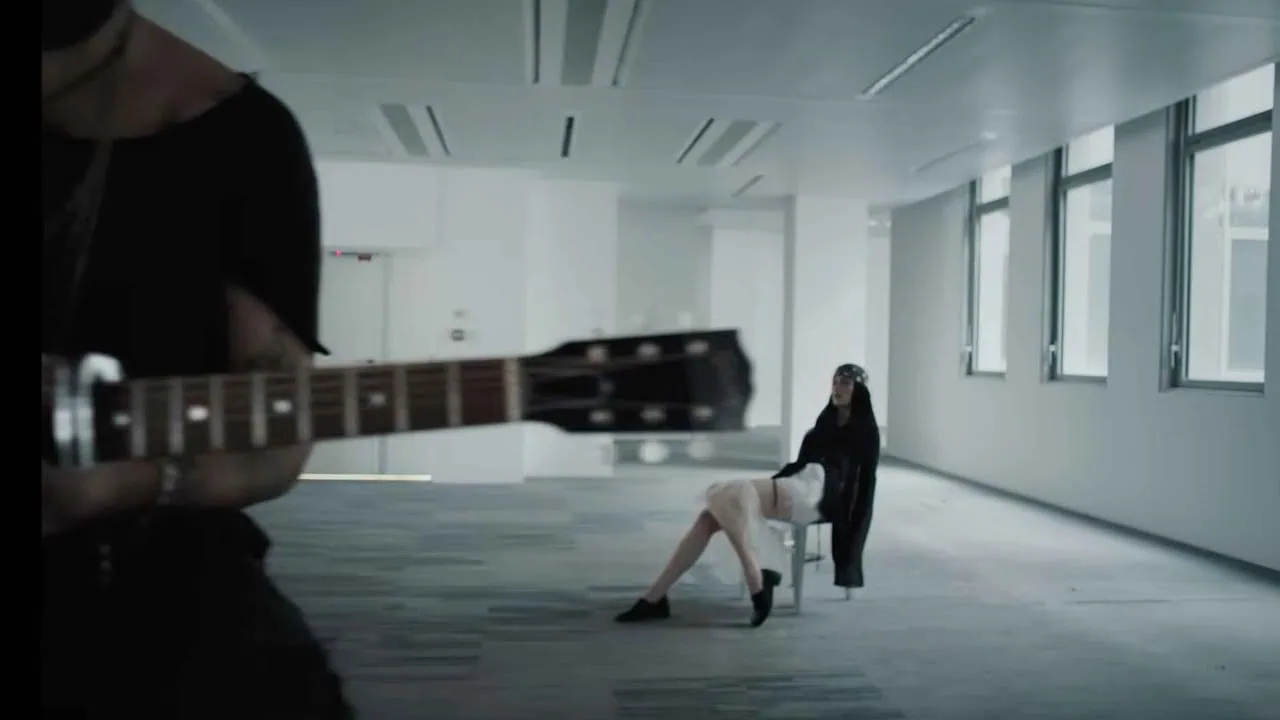 Waxx et Poupie dévoilent All the things she said, extrait de l'album Étincelle 2 3 Waxx et Poupie dévoilent All the things she said, extrait de l'album Étincelle 2