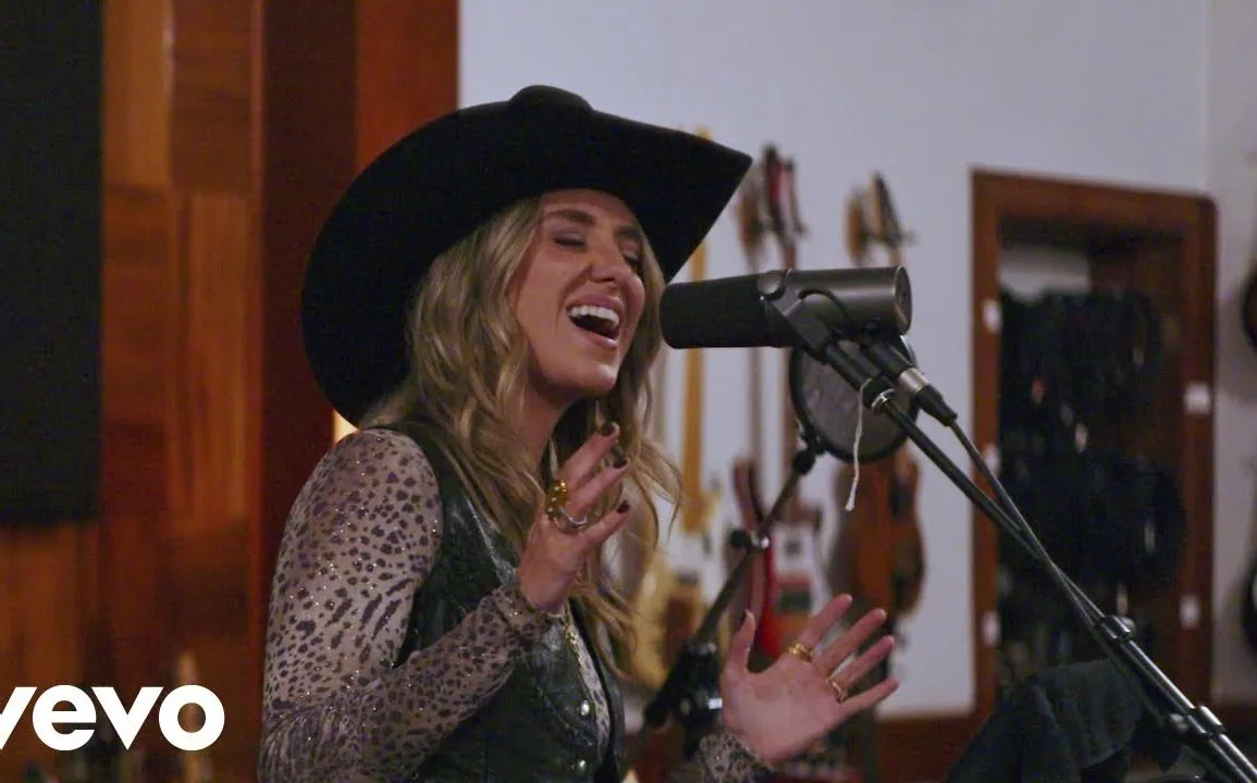 Aerosmith, YUNGBLUD et Lainey Wilson : Wild Woman 1 Aerosmith, YUNGBLUD et Lainey Wilson : Wild Woman