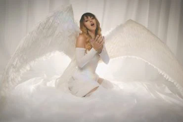 Elettra Storm dévoile Ride The Rainbow, extrait de Evertale 2 Elettra Storm dévoile Ride The Rainbow, extrait de Evertale