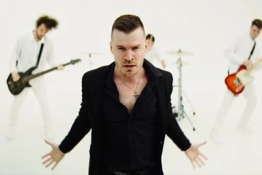 Peyton Parrish dévoile Gates of Glory, hymne viking puissant 13 Peyton Parrish dévoile Gates of Glory, hymne viking puissant