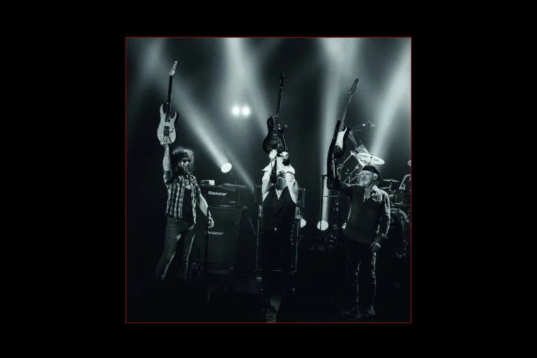 Guitar Night Project dévoile Break Out, premier single de l'album live 6 Guitar Night Project dévoile Break Out, premier single de l'album live