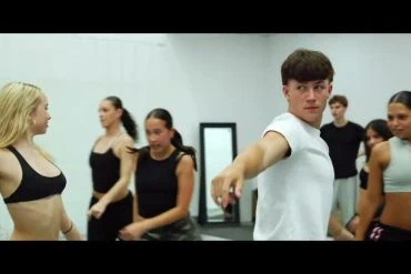 Janie Kogan dévoile EYE CONTACT 15 Janie Kogan dévoile EYE CONTACT