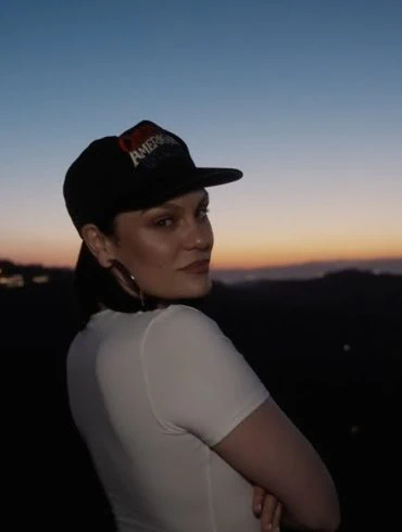 Jessie J - I'll Never Know Why (version skyline) 20 Jessie J - I'll Never Know Why (version skyline)