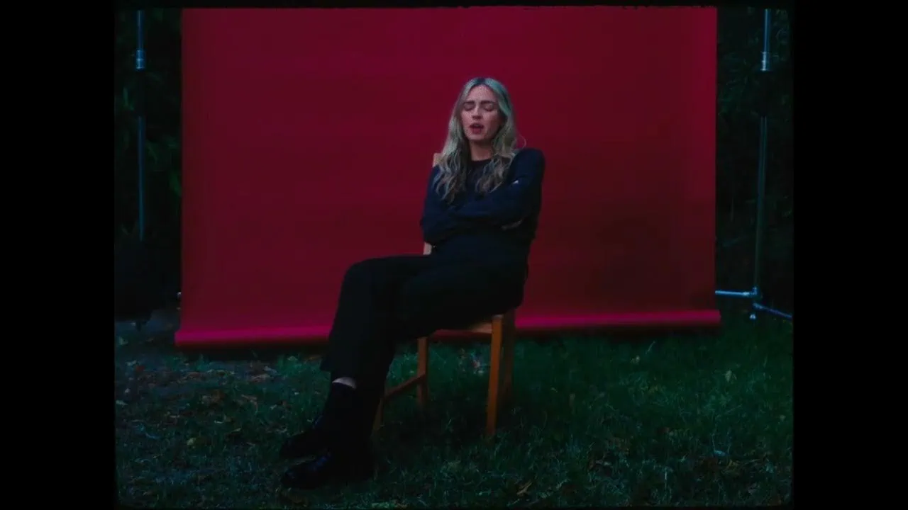 Katelyn Tarver - The Price : clip musical officiel 4 Katelyn Tarver - The Price : clip musical officiel