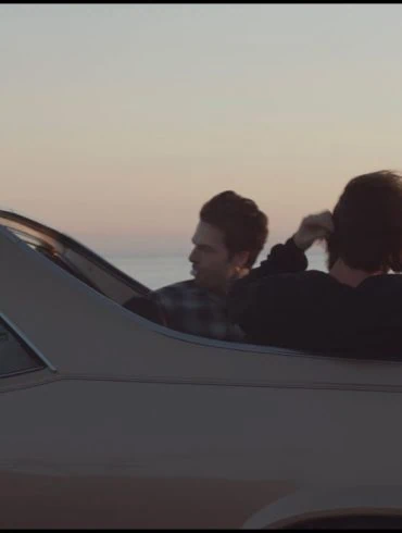 The Neighbourhood - Lovebomb