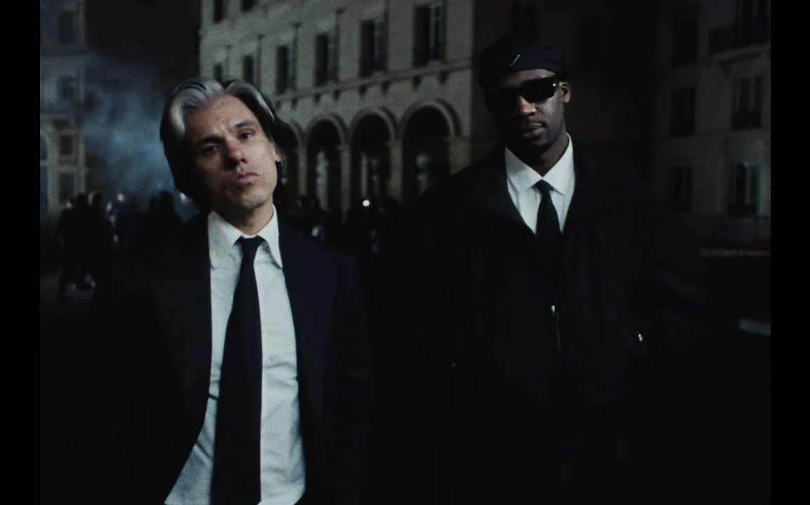 Orelsan dévoile Soleil Levant, extrait de La fuite en avant 1 Orelsan dévoile Soleil Levant, extrait de La fuite en avant