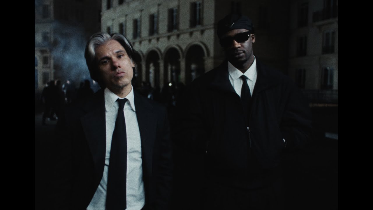 Orelsan dévoile Soleil Levant, extrait de La fuite en avant