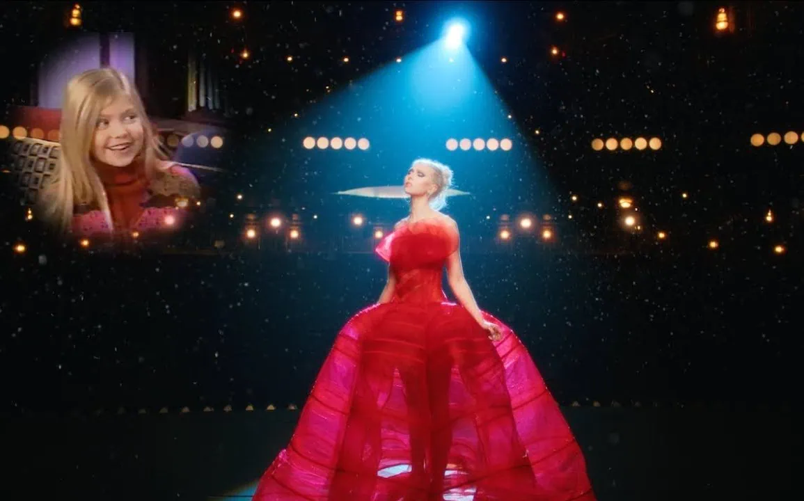 The Pretty Reckless : Where Are You Christmas?