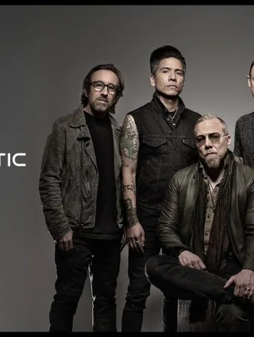 Transatlantic Radio dévoile Wide Awake, extrait de Midnight Transmission 20 Transatlantic Radio dévoile Wide Awake, extrait de Midnight Transmission