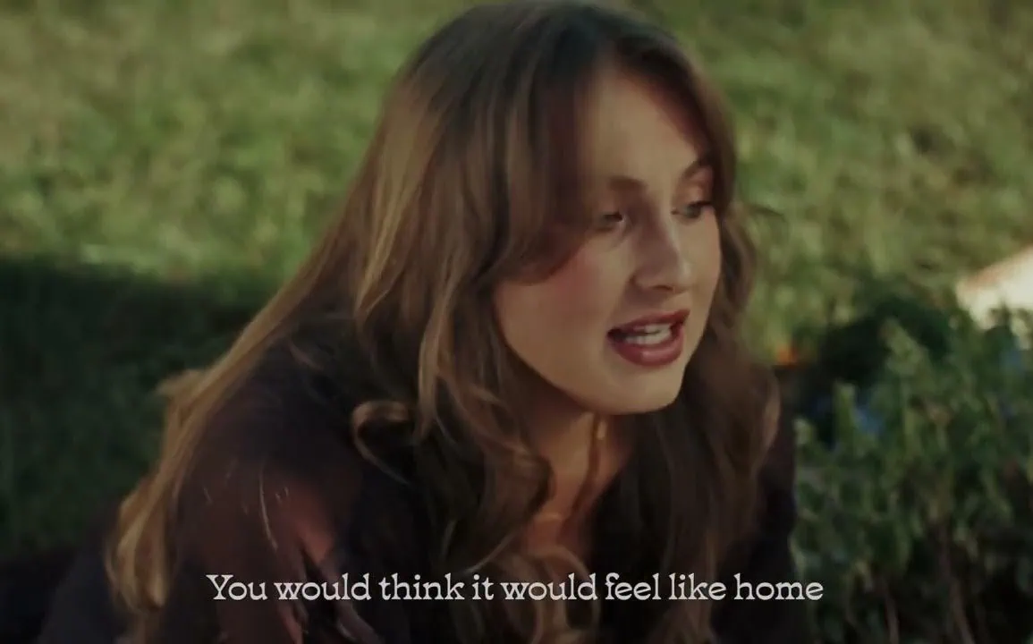 Ashley Kutcher sort Dig 'Em Up, hymne à l'errance 1 Ashley Kutcher sort Dig 'Em Up, hymne à l'errance