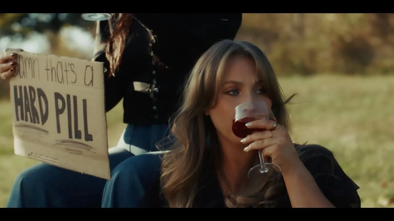 Ashley Kutcher livre avec Hard Pill sa jalousie lucide 4 Ashley Kutcher livre avec Hard Pill sa jalousie lucide