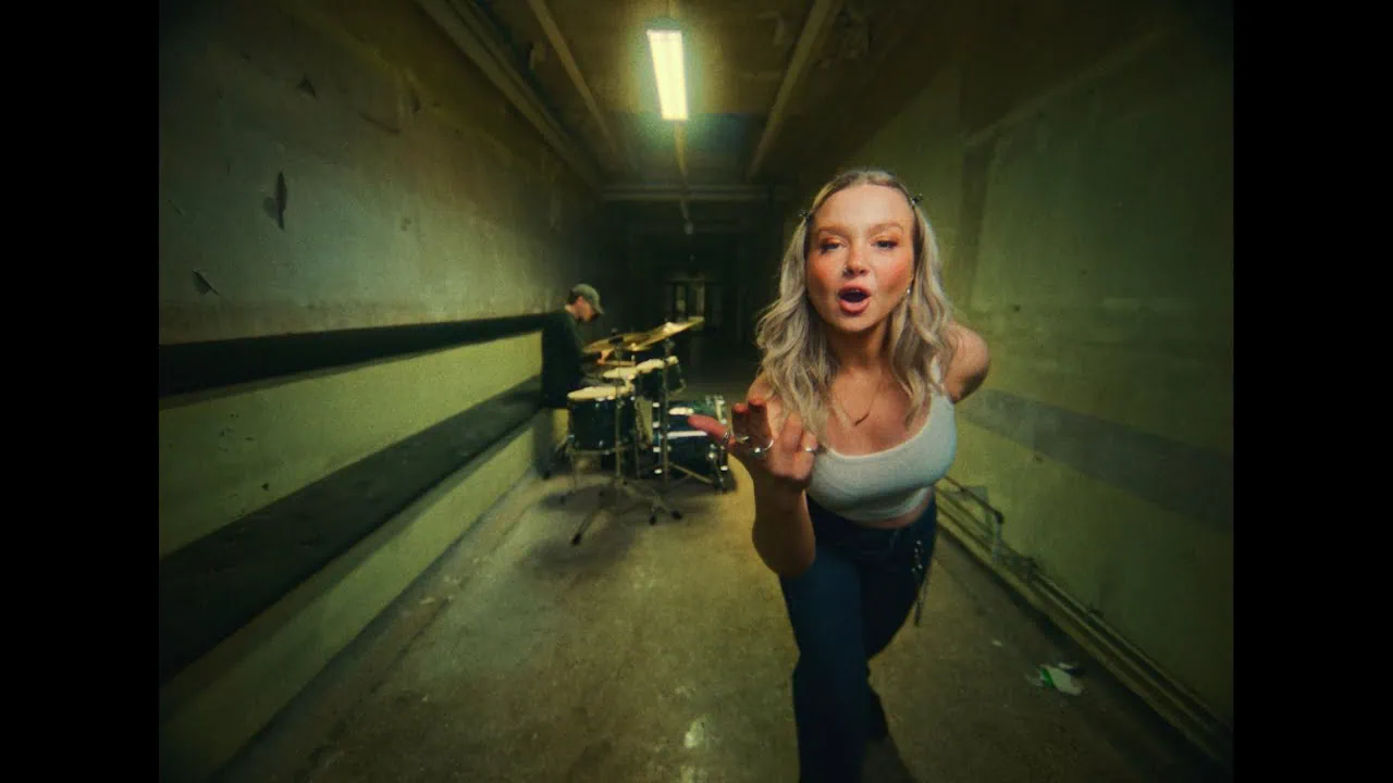 Dead Pony dévoile le clip de Eat My Dust! ce 27 janvier 4 Dead Pony dévoile le clip de Eat My Dust! ce 27 janvier