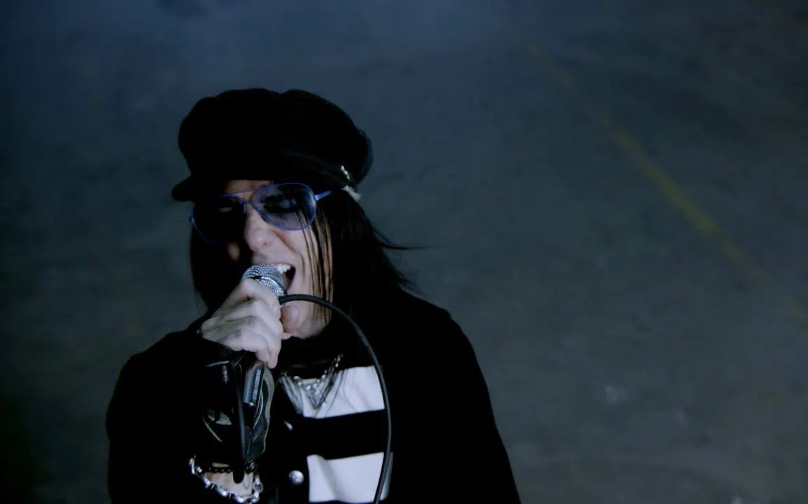 Crossbone Skully dévoile High On You avec Nikki Sixx 1 Crossbone Skully dévoile High On You avec Nikki Sixx