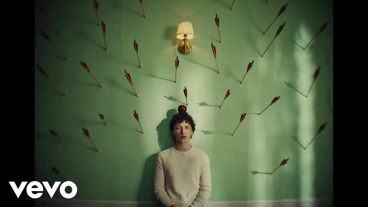 In Color illumine la nuit avec Headlights, single choc de 2026 4 In Color illumine la nuit avec Headlights, single choc de 2026