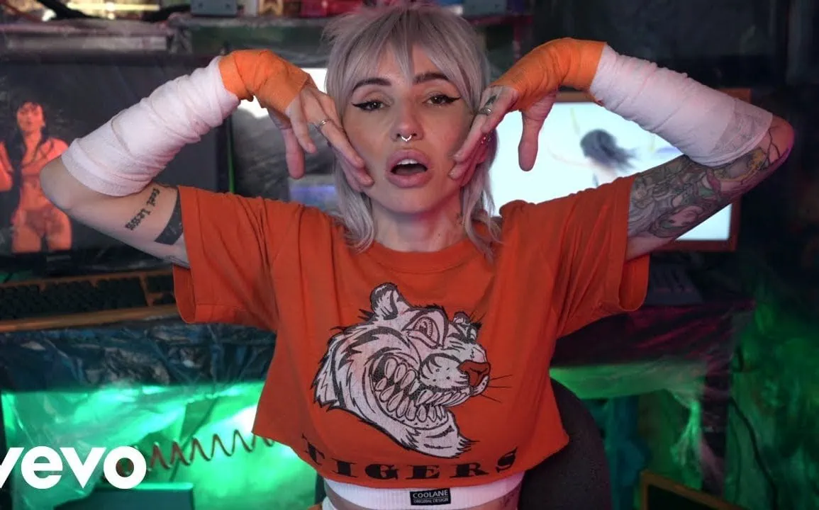 Lights sort Come Get Your Girl ce 14 janvier, extrait d'A6EXTENDED 1 Lights sort Come Get Your Girl ce 14 janvier, extrait d'A6EXTENDED