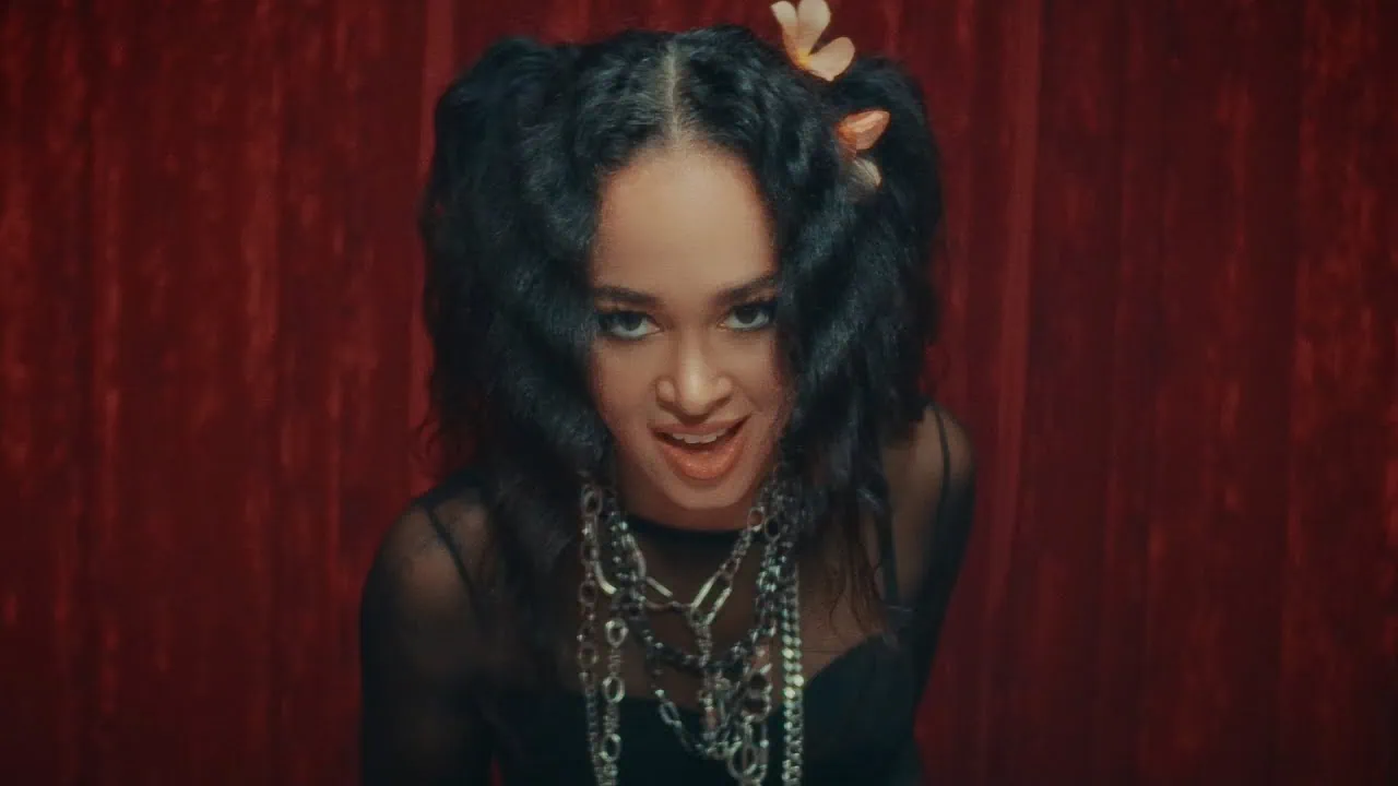 Melissa Bonny enflamme avec Devil On My Tongue 4 Melissa Bonny enflamme avec Devil On My Tongue