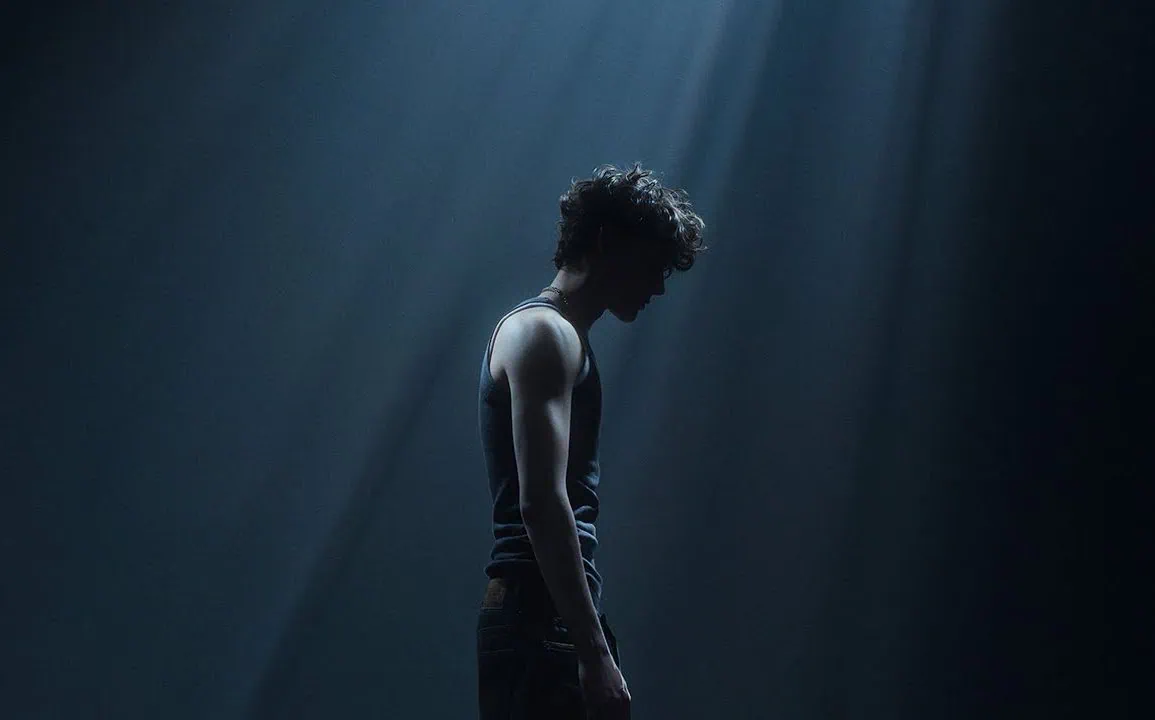 Reiley - Feeling : confession pop brillante et cœur en suspens 1 Reiley - Feeling : confession pop brillante et cœur en suspens