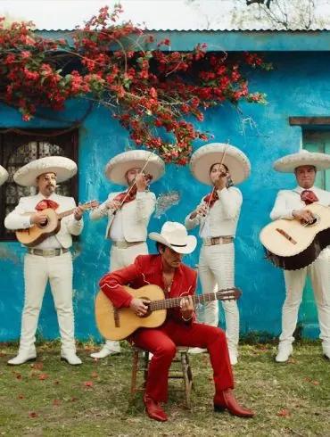 Bruno Mars dévoile Risk It All, extrait de The Romantic 12 Bruno Mars dévoile Risk It All, extrait de The Romantic