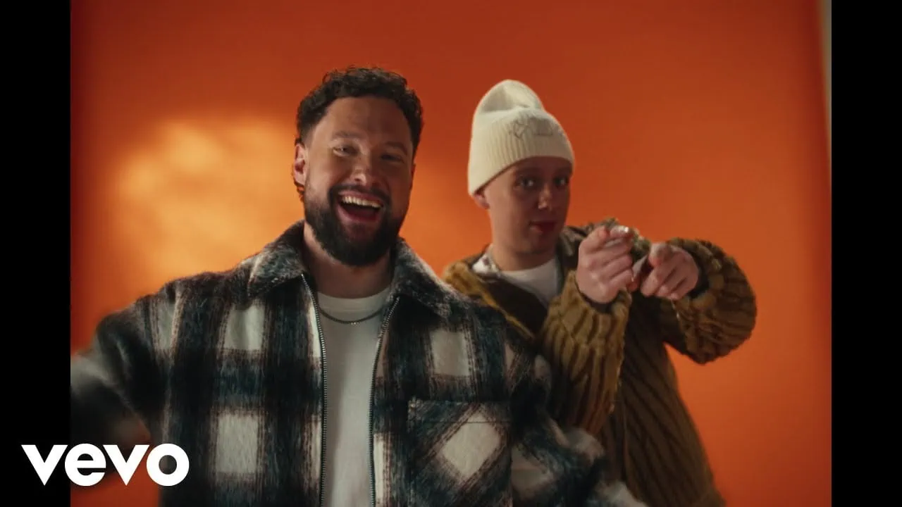 Calum Scott et Aitch dévoilent le clip de Unsteady 4 Calum Scott et Aitch dévoilent le clip de Unsteady