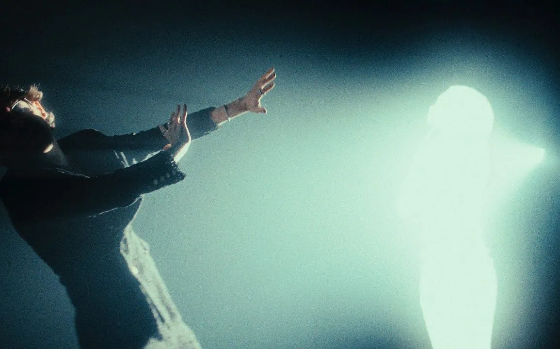 Chris Grey dévoile le clip de Another Life 1 Chris Grey dévoile le clip de Another Life