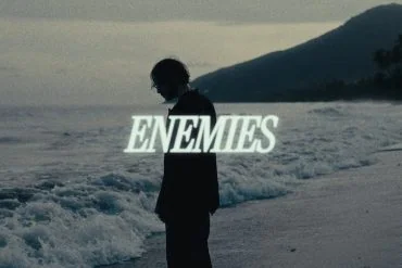 Chris Grey dévoile Enemies, lyric video envoûtante 8 Chris Grey dévoile Enemies, lyric video envoûtante