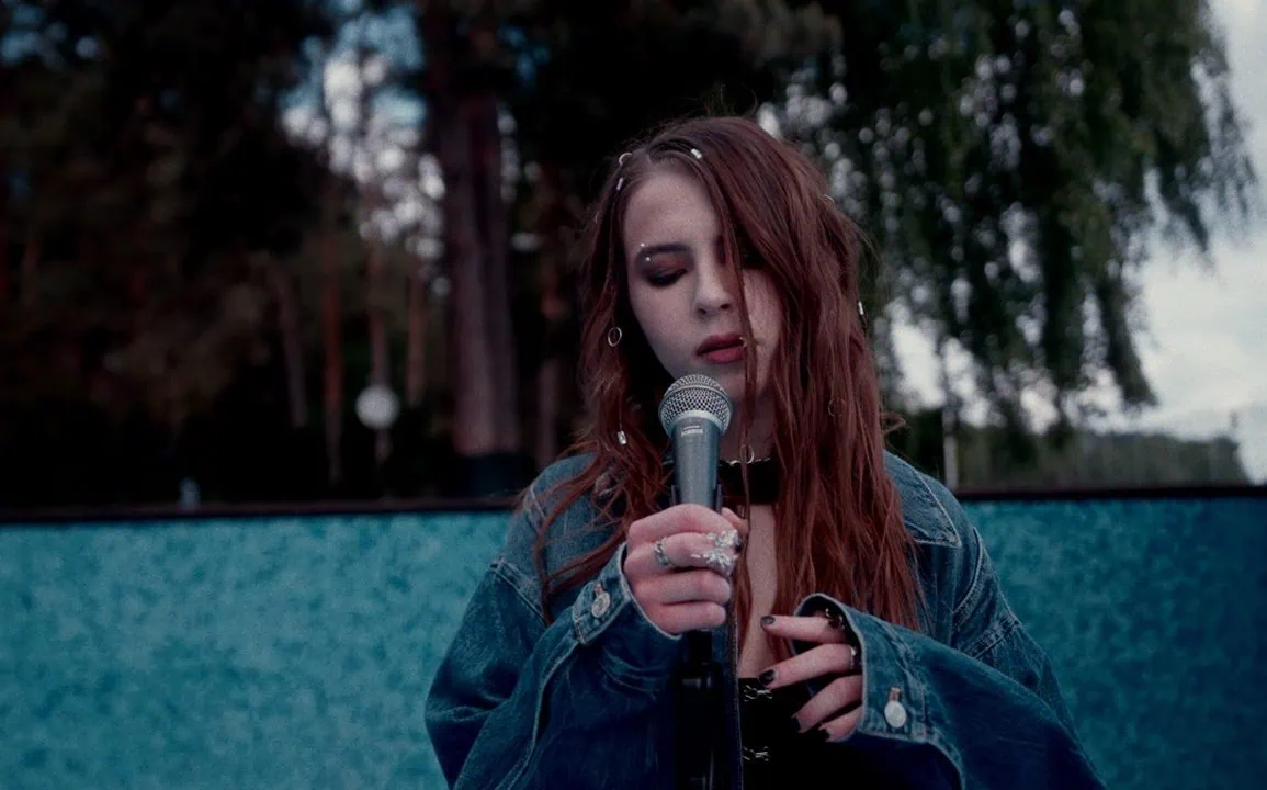 ESELISHA dévoile le clip de Faith, hymne à la résilience 1 ESELISHA dévoile le clip de Faith, hymne à la résilience