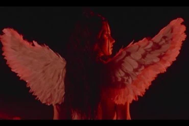 Jessica Baio dévoile other side, extrait de SACRED II 14 Jessica Baio dévoile other side, extrait de SACRED II