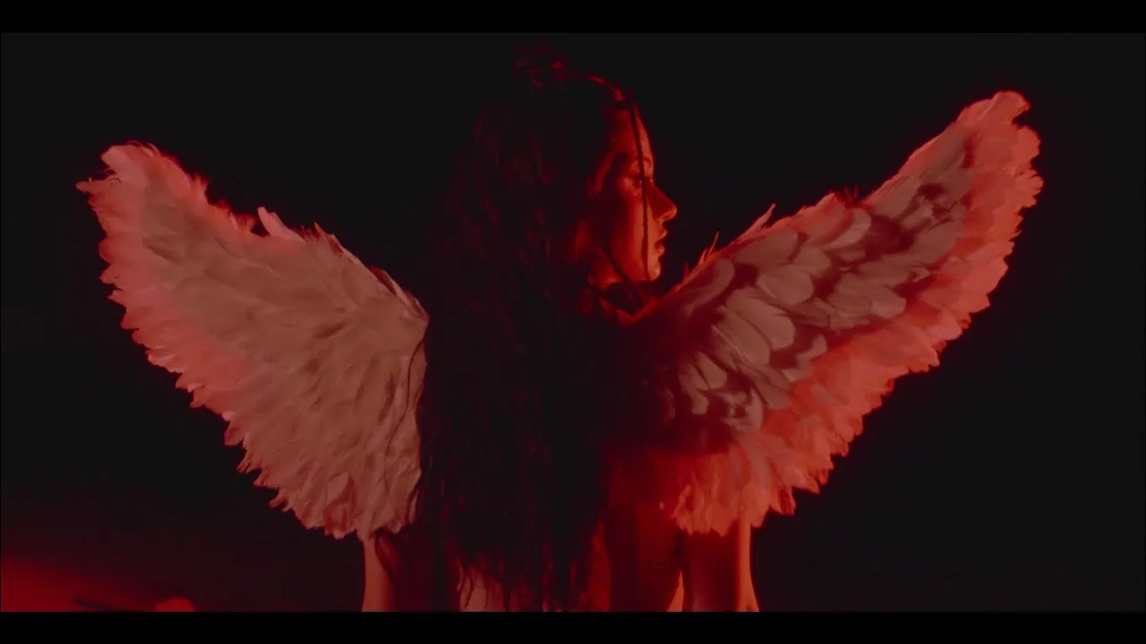 Jessica Baio dévoile other side, extrait de SACRED II 4 Jessica Baio dévoile other side, extrait de SACRED II