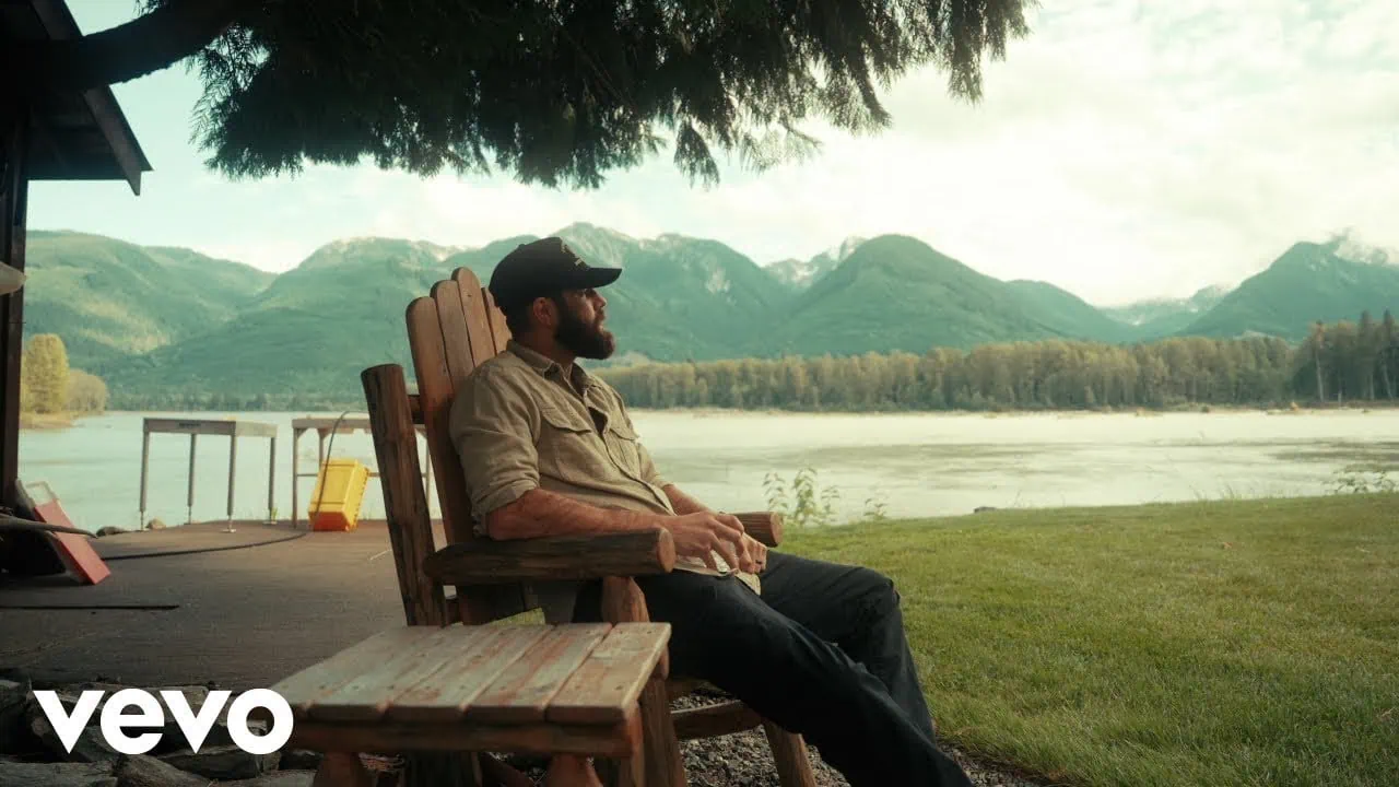 Jordan Davis dévoile Like God Intended 4 Jordan Davis dévoile Like God Intended