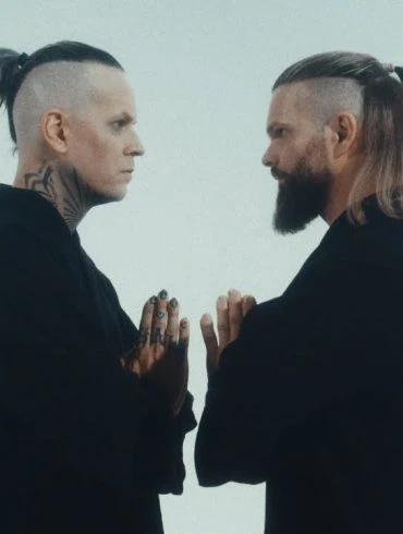 Lord Of The Lost et Saltatio Mortis dévoilent I'm A Diamond 12 Lord Of The Lost et Saltatio Mortis dévoilent I’m A Diamond