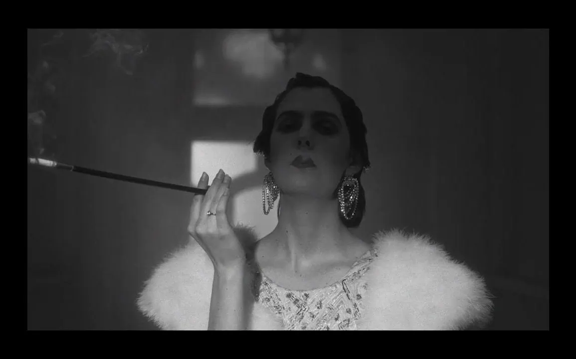 Midwinter dévoile le clip de Champagne 1 Midwinter dévoile le clip de Champagne