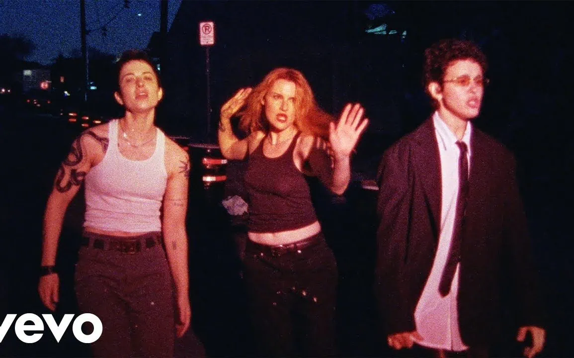 MUNA dévoile Dancing On The Wall, extrait de son album du 8 mai 1 MUNA dévoile Dancing On The Wall, extrait de son album du 8 mai