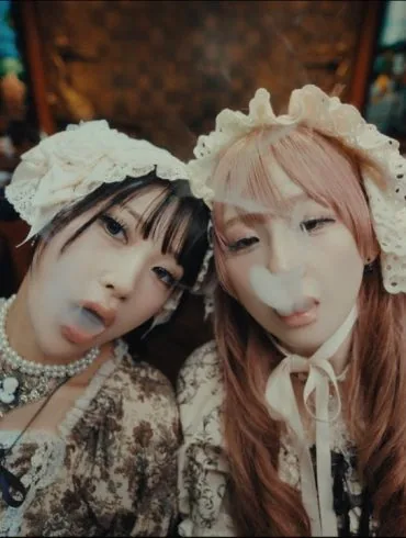 REIRIE dévoile BaD=DoLL, clip rock chargé d'énergie 12 REIRIE dévoile BaD=DoLL, clip rock chargé d'énergie