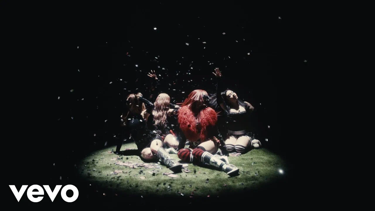 Almas dévoile le clip de Hot Cherry Bomb 4 Almas dévoile le clip de Hot Cherry Bomb