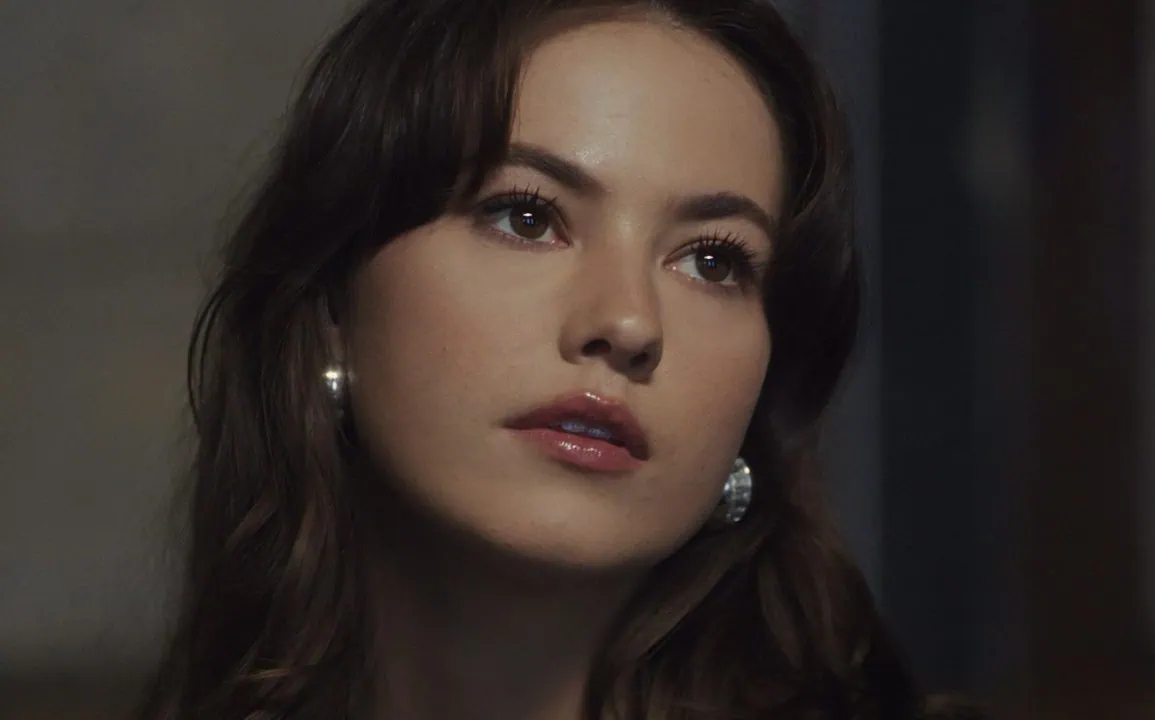 Bea dévoile Can't Help Falling Out Of Love ce 1er mars 1 Bea dévoile Can't Help Falling Out Of Love ce 1er mars