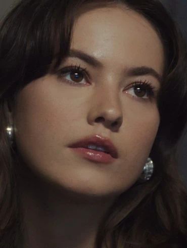 Bea dévoile Can't Help Falling Out Of Love ce 1er mars 20 Bea dévoile Can't Help Falling Out Of Love ce 1er mars