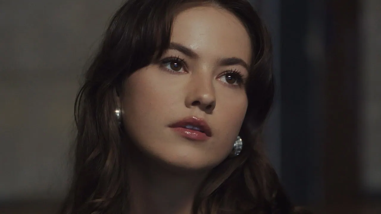 Bea dévoile Can't Help Falling Out Of Love ce 1er mars 4 Bea dévoile Can't Help Falling Out Of Love ce 1er mars