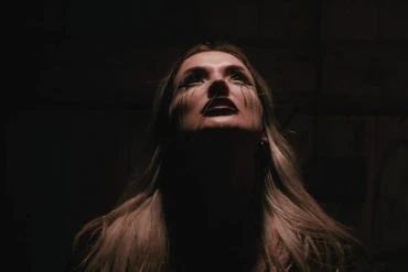 Defacing God dévoile Your Presence Lingers Here, extrait de Darkness Is My Crown 5 Defacing God dévoile Your Presence Lingers Here, extrait de Darkness Is My Crown