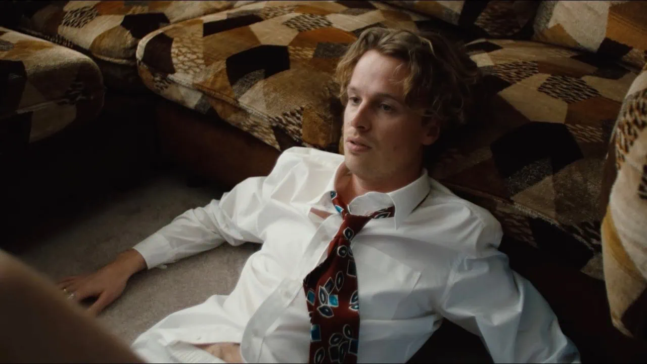 Isak Danielson dévoile Always You, clip émouvant sur l'amour perdu 4 Isak Danielson dévoile Always You, clip émouvant sur l'amour perdu