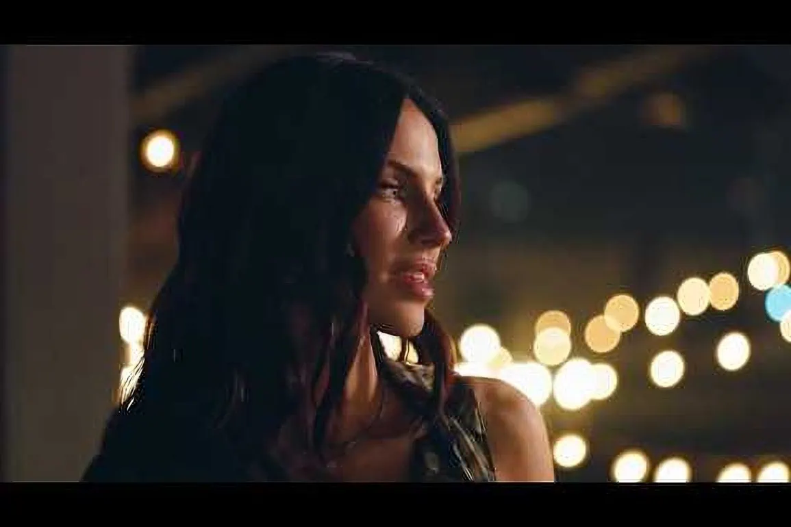 Jessica Lowndes dévoile Something There, clip live intense 1 Jessica Lowndes dévoile Something There, clip live intense