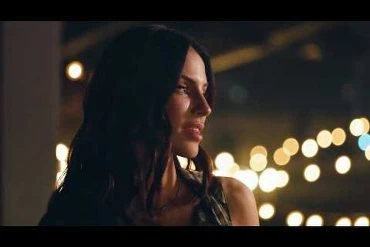 Jessica Lowndes dévoile Something There, clip live intense 18 Jessica Lowndes dévoile Something There, clip live intense