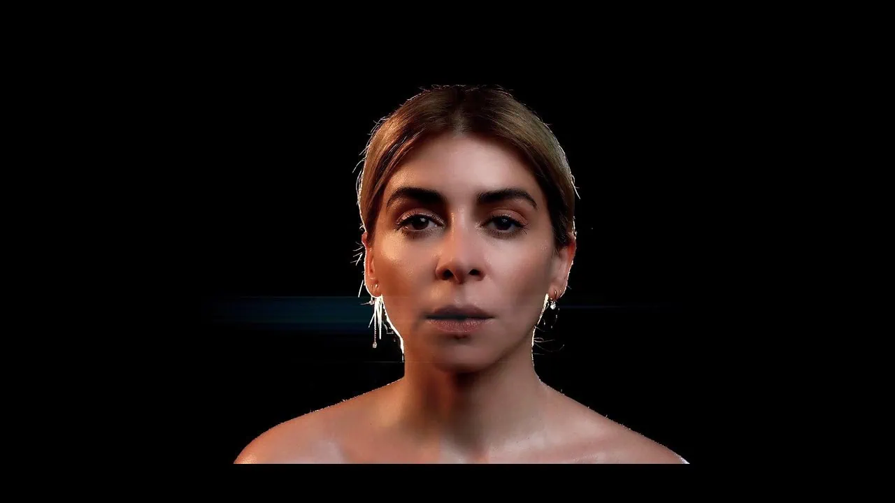 Julie Zenatti dévoile le clip de Plein phare 4 Julie Zenatti dévoile le clip de Plein phare