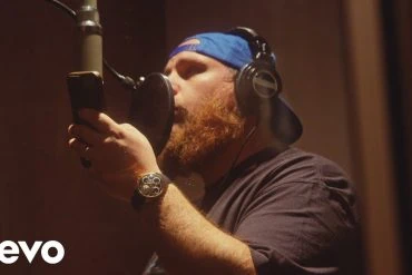 Luke Combs dévoile I Ain't No Cowboy, extrait de The Way I Am 10 Luke Combs dévoile I Ain't No Cowboy, extrait de The Way I Am