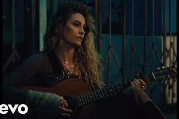 Paris Jackson dévoile le clip de Zombies in Love 17 Paris Jackson dévoile le clip de Zombies in Love