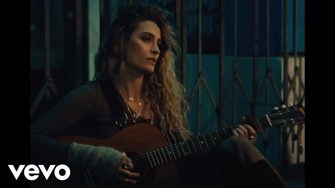 Paris Jackson dévoile le clip de Zombies in Love 4 Paris Jackson dévoile le clip de Zombies in Love