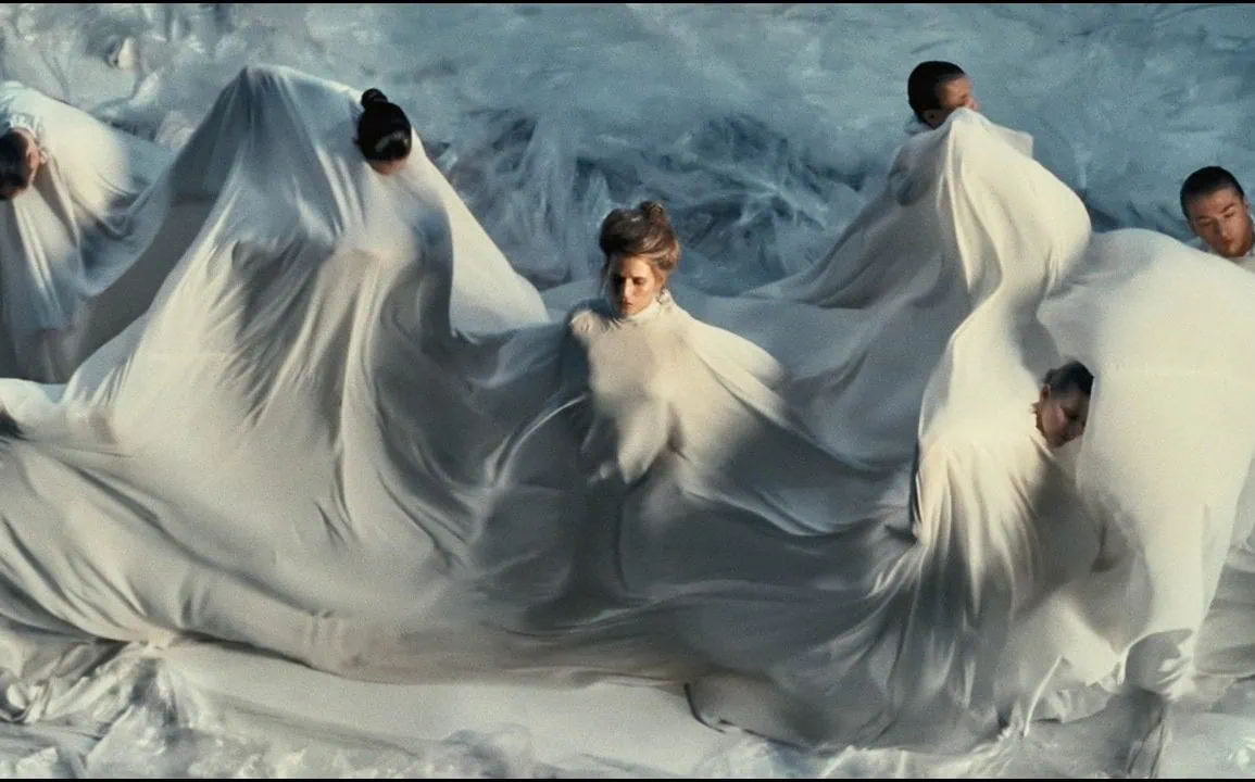 Selah Sue & The Gallands dévoilent Movin’, clip dirigé par Hiba Baddou 1 Selah Sue & The Gallands dévoilent Movin’, clip dirigé par Hiba Baddou